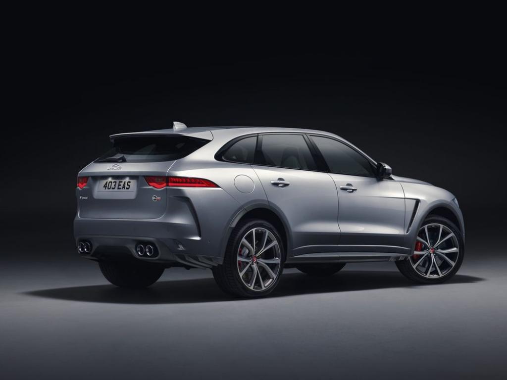 Jaguar glisse un V8 de 550 ch sous le capot du F-Pace - photo 12