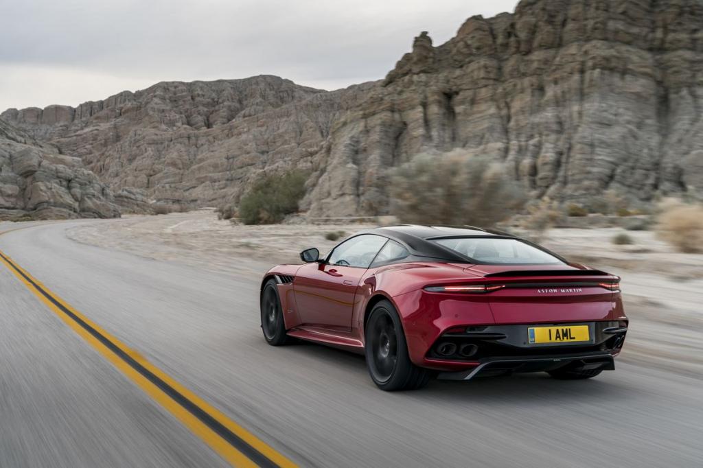 Aston Martin dévoile la DBS Superleggera - photo 12