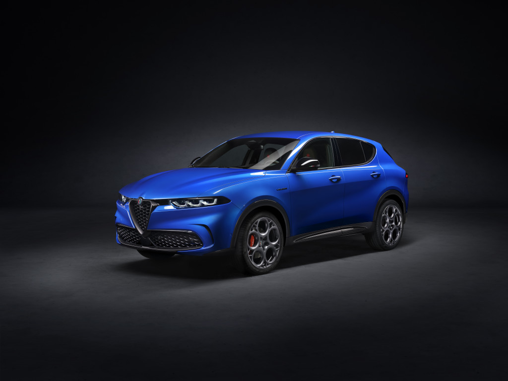 Alfa Romeo dévoile son premier SUV compact - photo 11